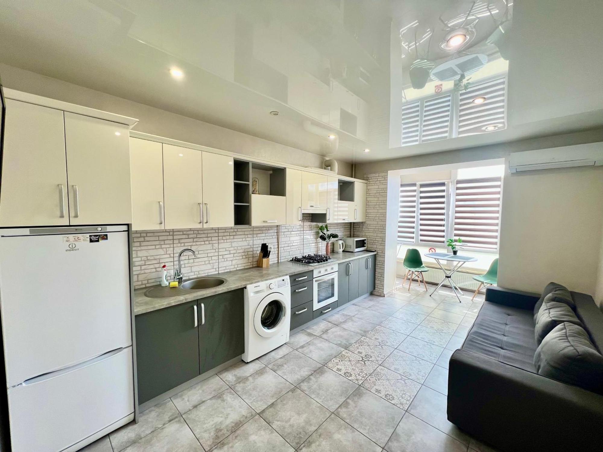 Apartment In Center Premium Ιβανό-Φρανκίβσκ Εξωτερικό φωτογραφία