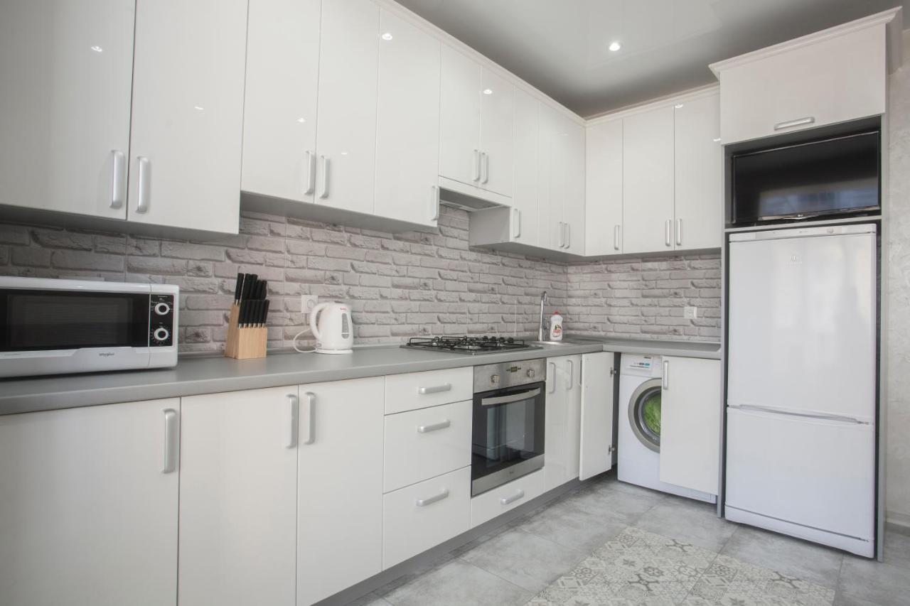 Apartment In Center Premium Ιβανό-Φρανκίβσκ Εξωτερικό φωτογραφία