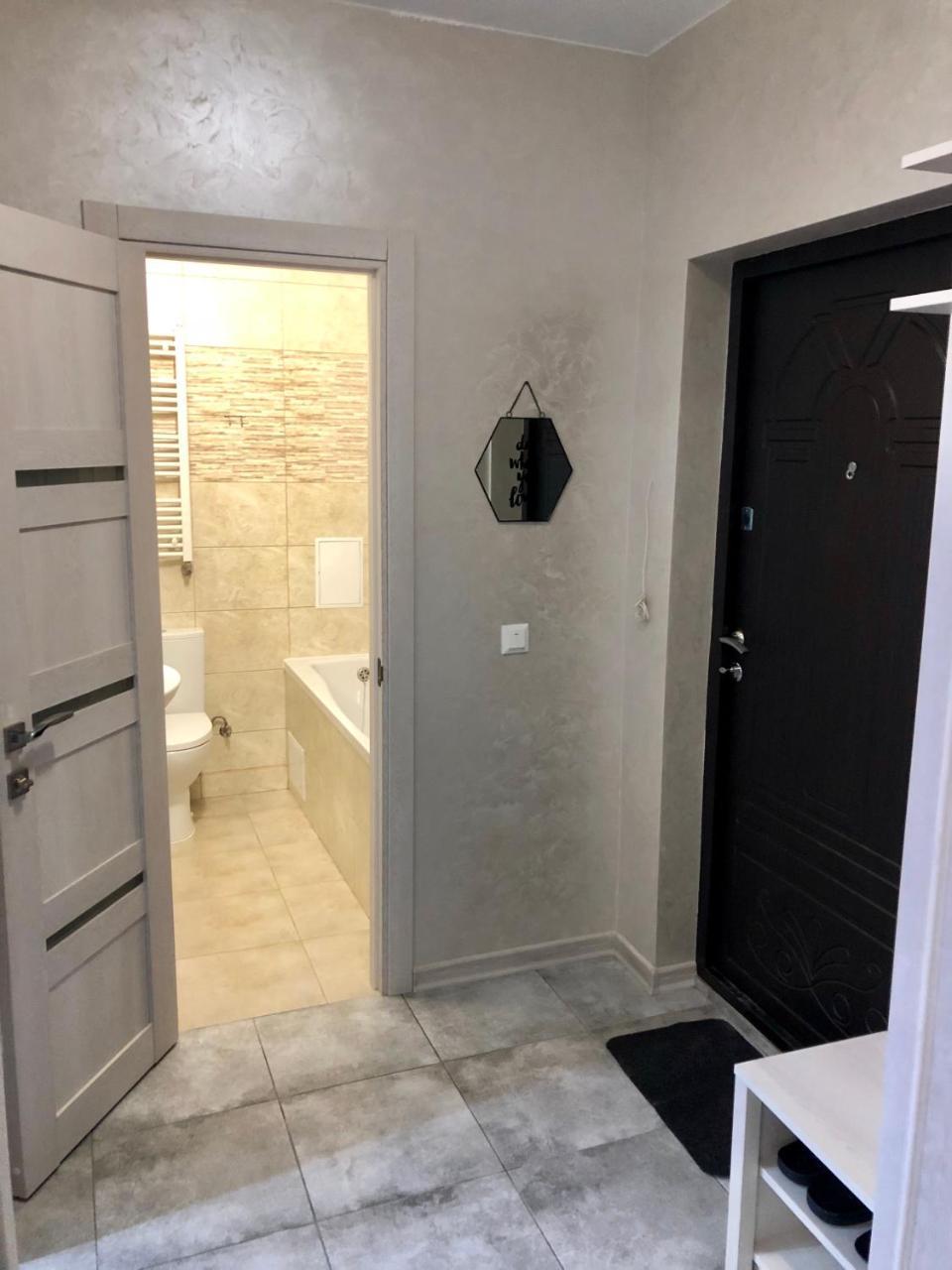Apartment In Center Premium Ιβανό-Φρανκίβσκ Εξωτερικό φωτογραφία